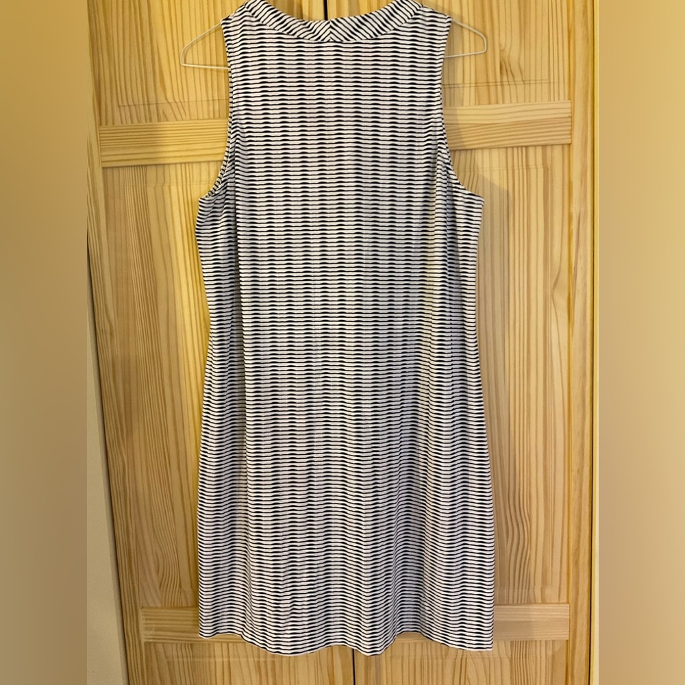 ❌FINAL❌ Tommy Bahama Sleeveless Dress - Picture 2 of 7